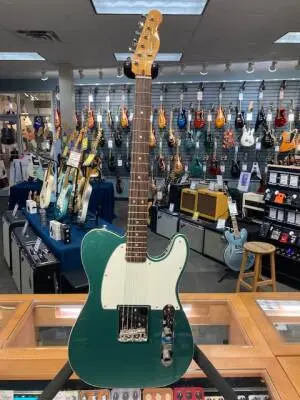 Squier - 037-4043-546
